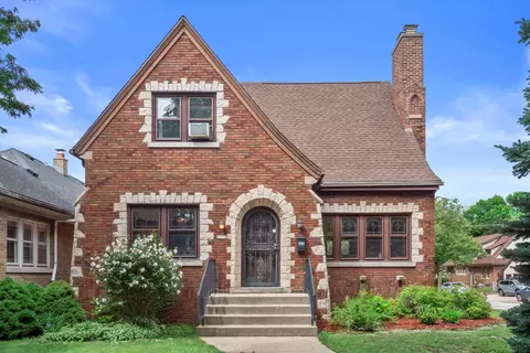 2377 N 60th, Wauwatosa, WI 53210