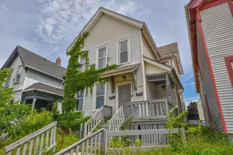 2224 N Holton #2226, Milwaukee, WI 53212