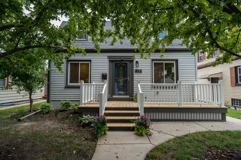 806 S 93rd, West Allis, WI 53214