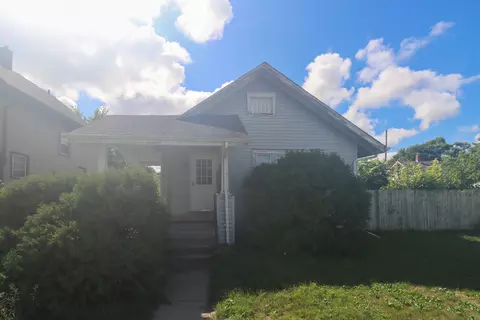7002 16th, Kenosha, WI 53143