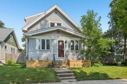 2066 S 79th, West Allis, WI 53219