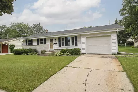 1245 Alder, West Bend, WI 53090