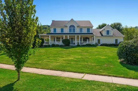 4570 Stone Brg, La Crosse, WI 54601