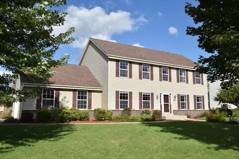 w174n9948 Meadow Crk, Germantown, WI 53022