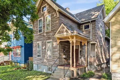 1118 S 19th #1118A, Milwaukee, WI 53204