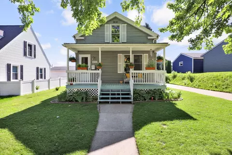 2125 S 9th, Manitowoc, WI 54220