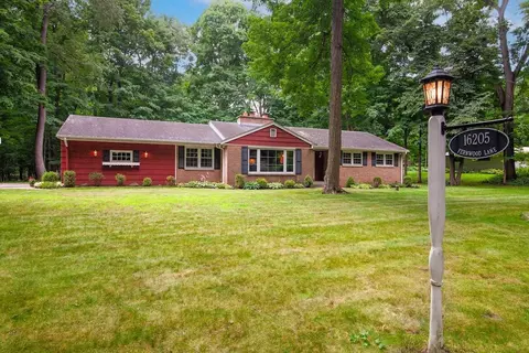 16205 Fernwood, Brookfield, WI 53005