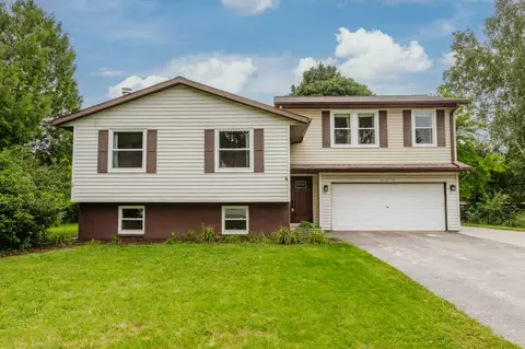 w238n7028 Dana, Sussex, WI 53089