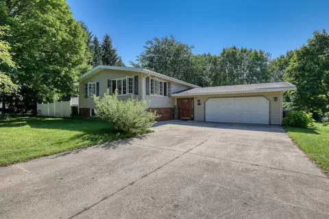 w1025 Kelly Drive, Rubicon, WI 53078