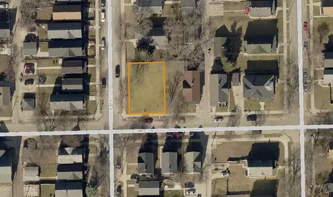 3726 W Garfield, Milwaukee, WI 53208