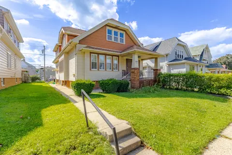 3225 S 12th #A, Milwaukee, WI 53215