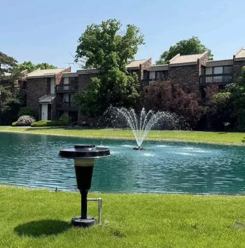 2440 W Good Hope #47, Glendale, WI 53209