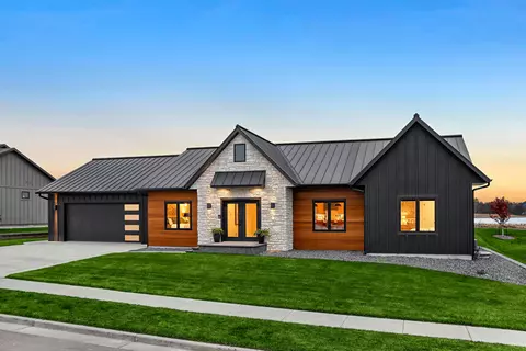 251 Weston, Holmen, WI 54636