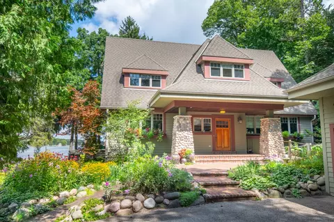 4862 Highland Park, Slinger, WI 53086