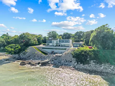 500 14th, Somers, WI 53140