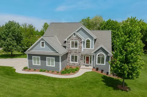 w231n7370 Field, Sussex, WI 53089