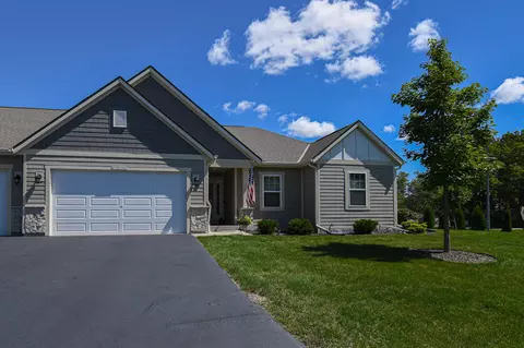 w144n4822 Stone #C, Menomonee Falls, WI 53051