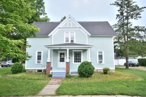 521 N Washington #521 1/2, Elkhorn, WI 53121