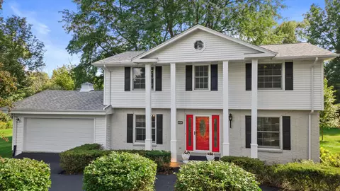 16025 Tomahawk, Brookfield, WI 53005