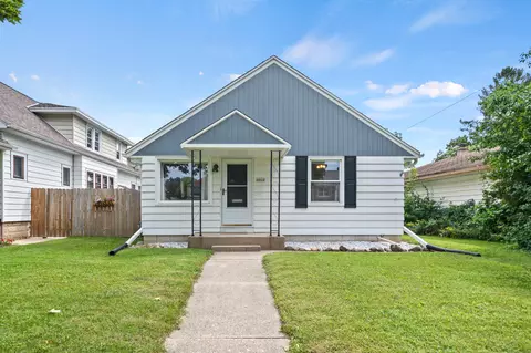 4864 N Mohawk, Glendale, WI 53217