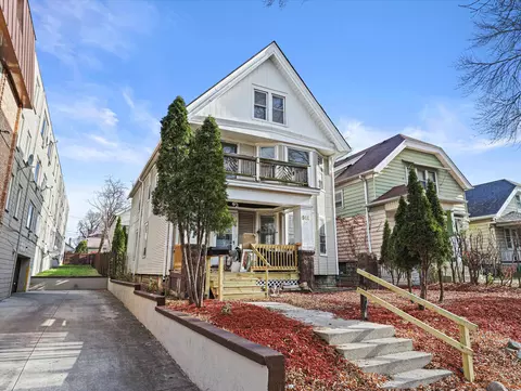 944 N 37th #946, Milwaukee, WI 53208