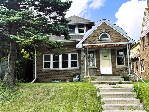 1222 W Capitol, Milwaukee, WI 53206