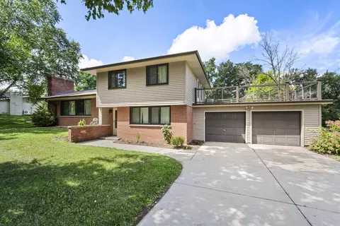 3321 S El Sirroco, New Berlin, WI 53151