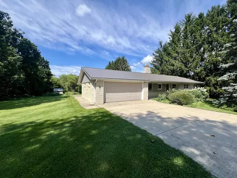 4825 County Highway Z, Polk, WI 53095