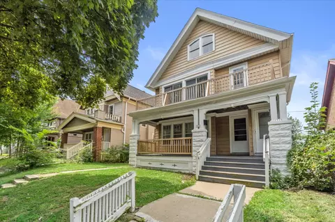 1933 N 24th #1935, Milwaukee, WI 53205