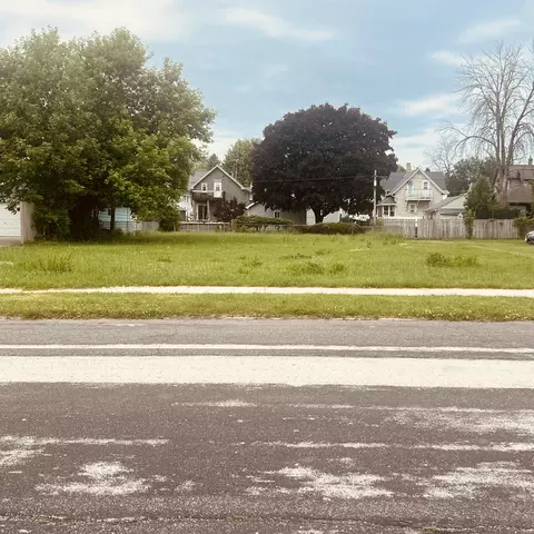 1220 S 11th, Manitowoc, WI 54220