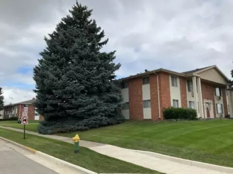 3100 86th #8616 BUCKINGHAM DR, Sturtevant, WI 53177