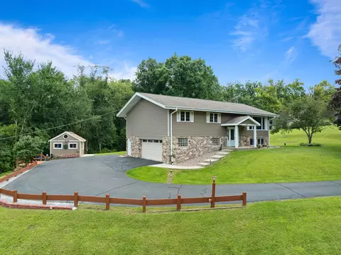 n6064 Lyons Road, Spring Prairie, WI 53105