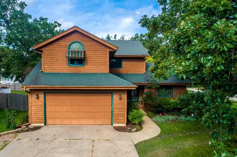 725 N School, Silver Lake, WI 53170
