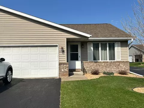 1010 Whispering Winds, Onalaska, WI 54650