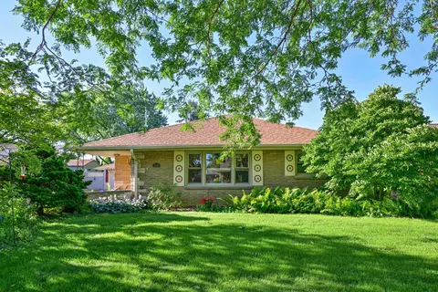 3859 E Iona, Cudahy, WI 53110