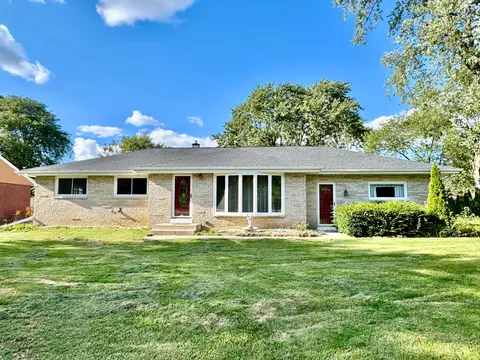 3306 W Edgerton, Greenfield, WI 53221