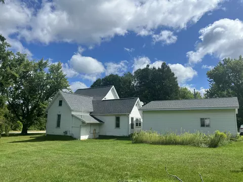 809 W Gail, Endeavor, WI 53930