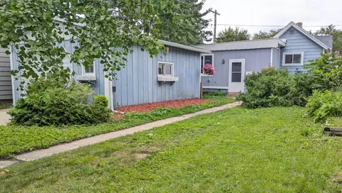 1332 Cleveland, Racine, WI 53405