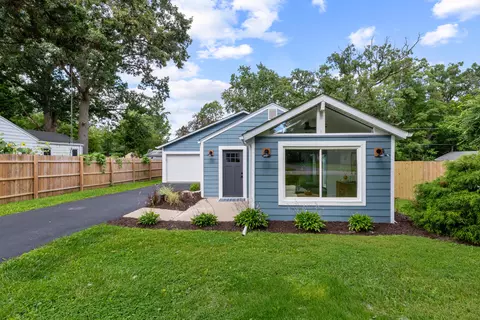 2707 Cameron, Delavan, WI 53115