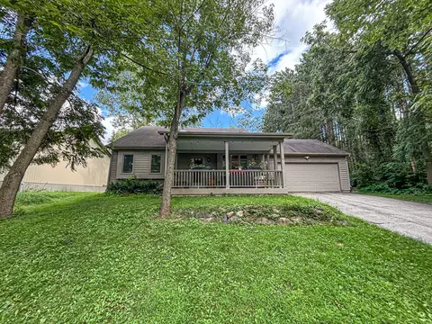 w1325 South Shore Drive, Palmyra, WI 53156