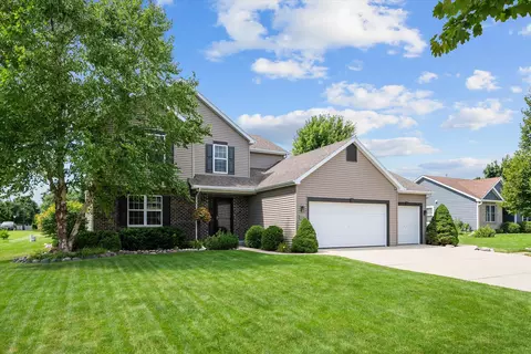 1135 Knollwood, Grafton, WI 53024