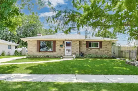 917 Berkeley, Racine, WI 53402
