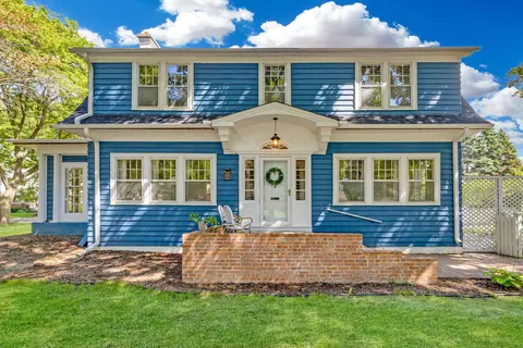 6331 W Wisconsin, Wauwatosa, WI 53213
