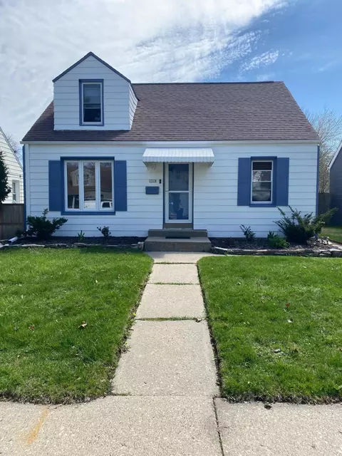 3318 S Adams, Milwaukee, WI 53207