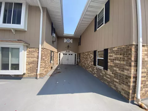 5650 W Wahner #206, Brown Deer, WI 53223