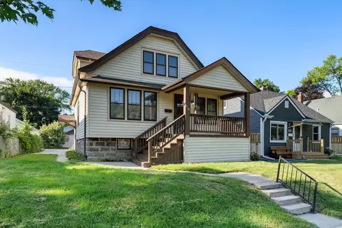 919 E Holt, Milwaukee, WI 53207