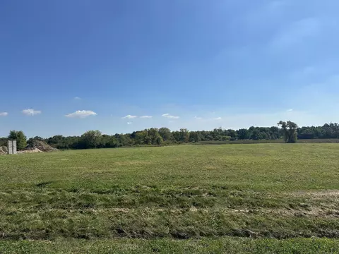 585 Beere, Rochester, WI 53105