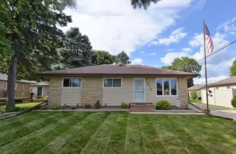 7312 Cliffside, Racine, WI 53402