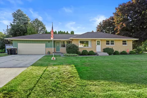 7644 N 48th, Brown Deer, WI 53223