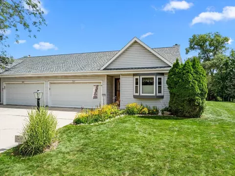 1421 Vogt, West Bend, WI 53095